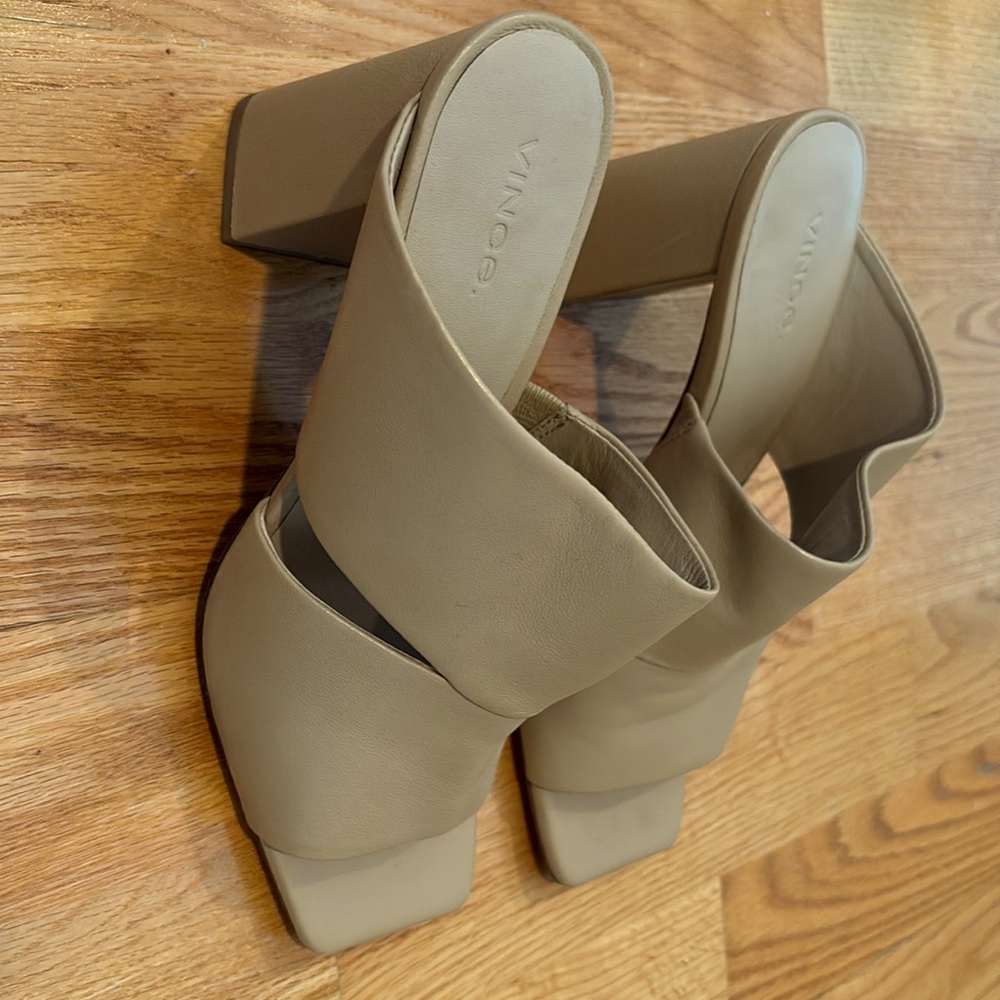 Vince Sandals